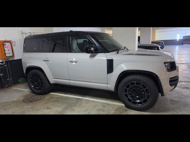 BUY LAND ROVER DEFENDER 110 2026 P635 OCTA BLACK, Fouche Motors